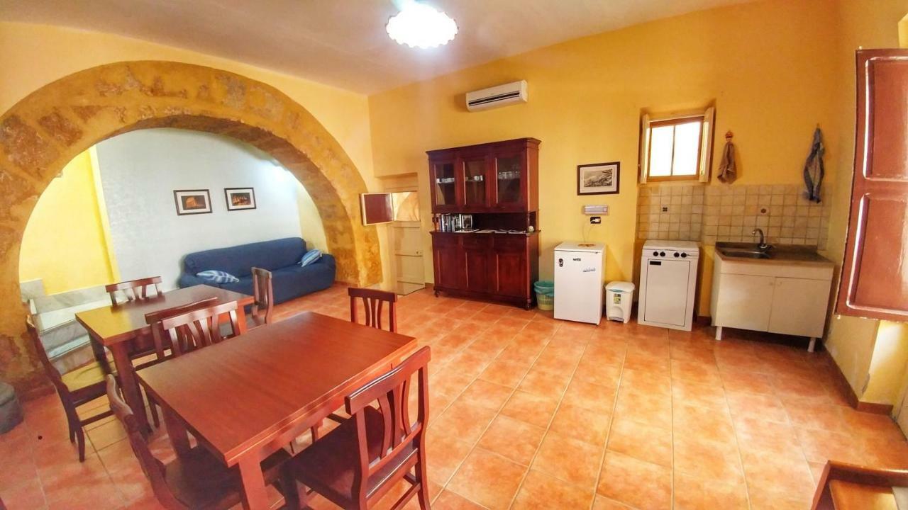 B&B Anita Agrigento Exteriör bild
